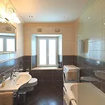 4 Bedroom In Old *