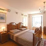 Villa 4 Bedroom In Old Cavtat
