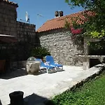 Villa 4 Bedroom In Old