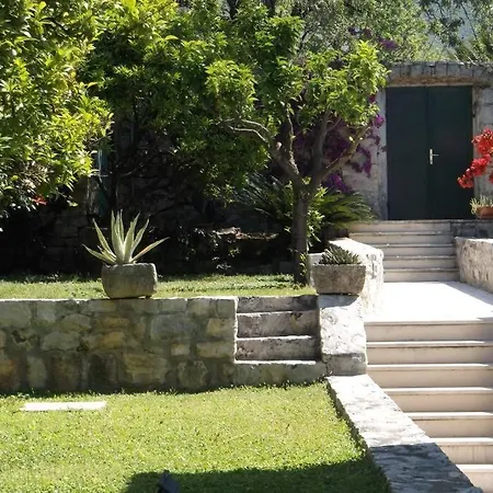 4 Bedroom In Old