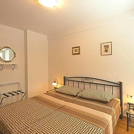Villa 4 Bedroom In Old Cavtat