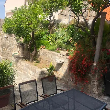 4 Bedroom In Old *