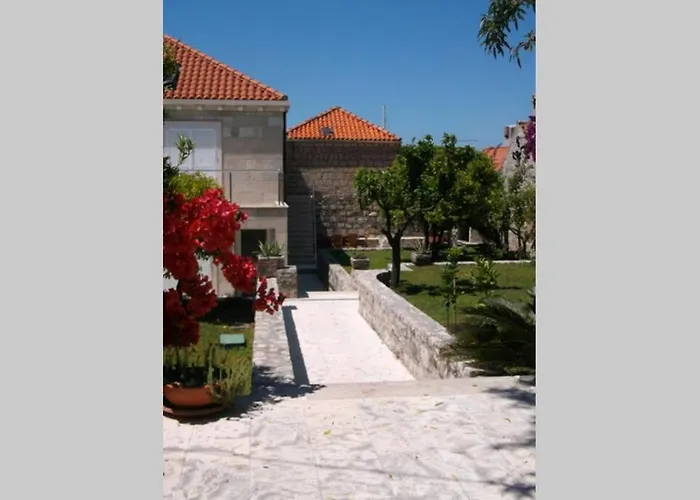 4 Bedroom In Old * Cavtat