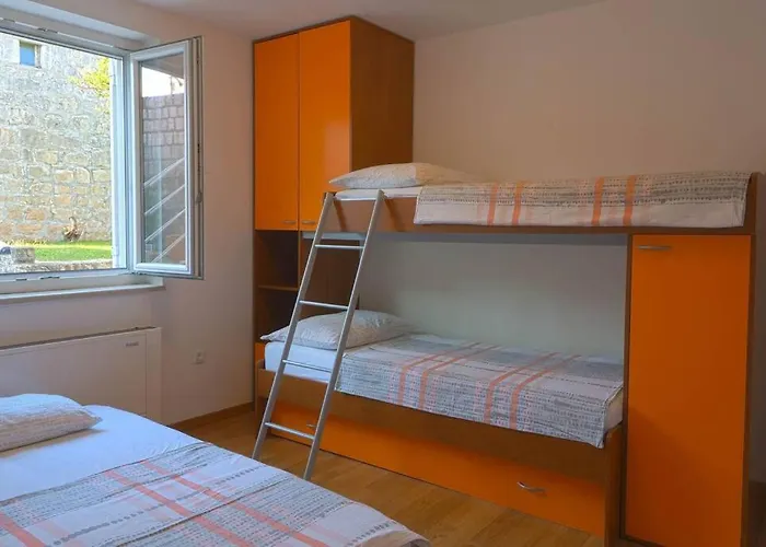 4 Bedroom In Old Villa *