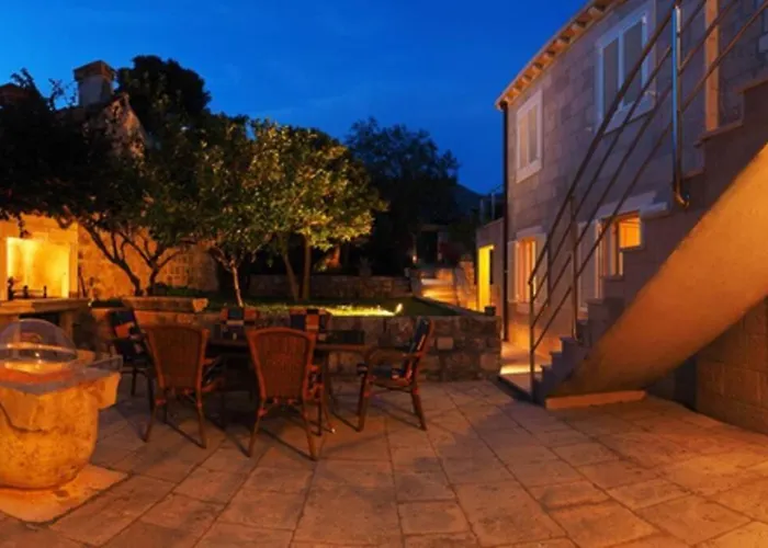 4 Bedroom In Old * Cavtat