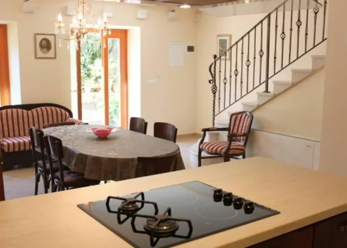 4 Bedroom In Old * Cavtat