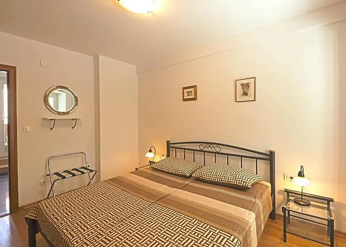 Villa 4 Bedroom In Old Cavtat